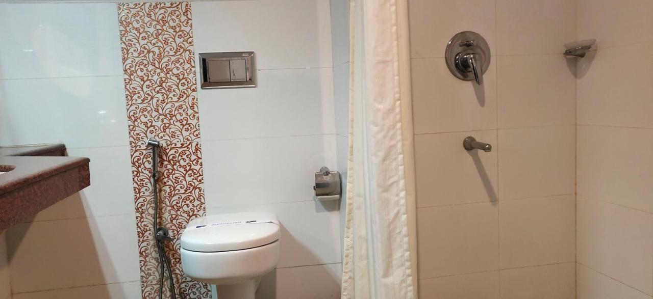 Hotel Saptagiri Hyderabad Esterno foto