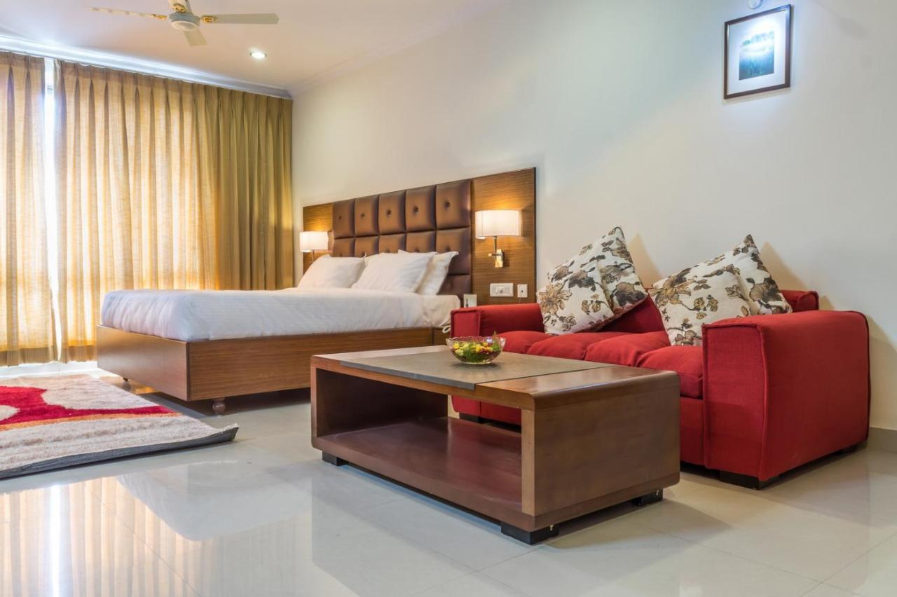 Hotel Saptagiri Hyderabad Esterno foto