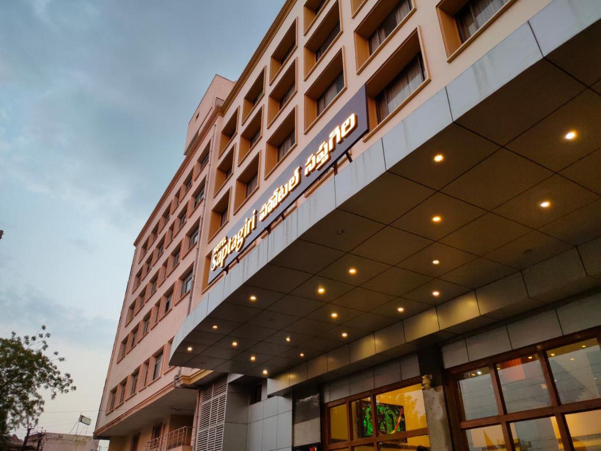Hotel Saptagiri Hyderabad Esterno foto