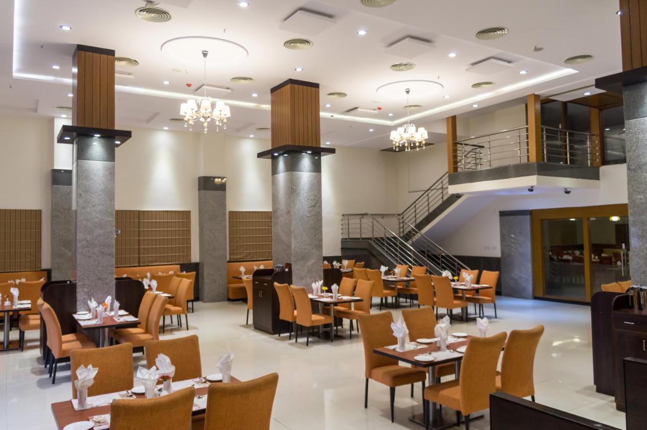 Hotel Saptagiri Hyderabad Esterno foto