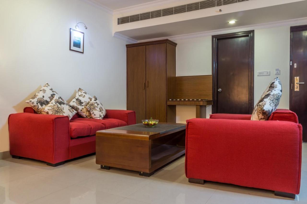 Hotel Saptagiri Hyderabad Esterno foto