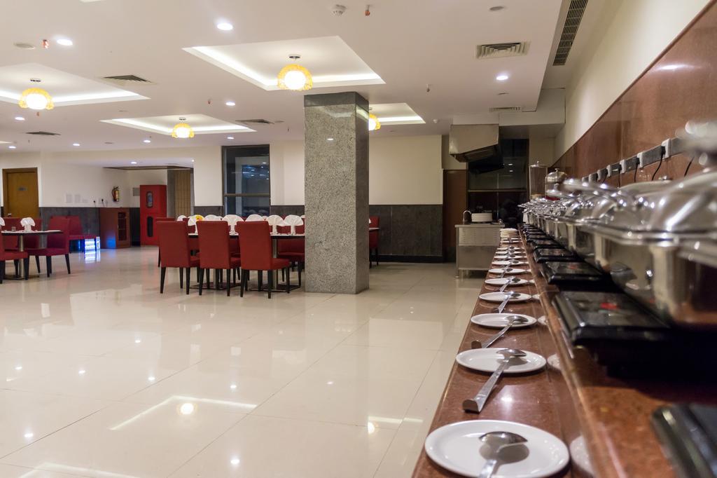 Hotel Saptagiri Hyderabad Esterno foto