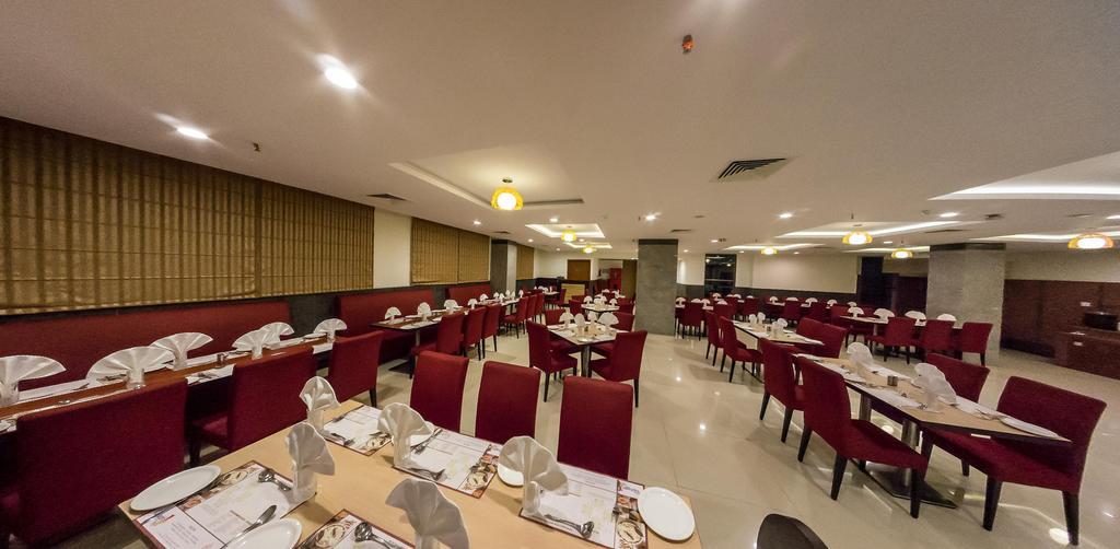 Hotel Saptagiri Hyderabad Esterno foto