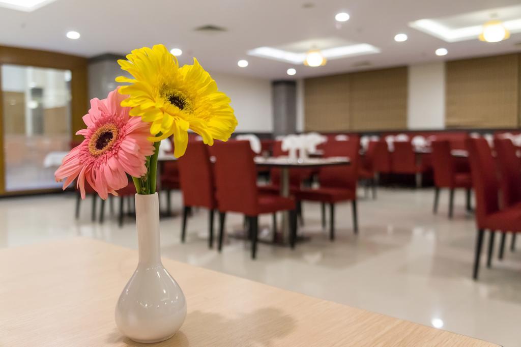 Hotel Saptagiri Hyderabad Esterno foto