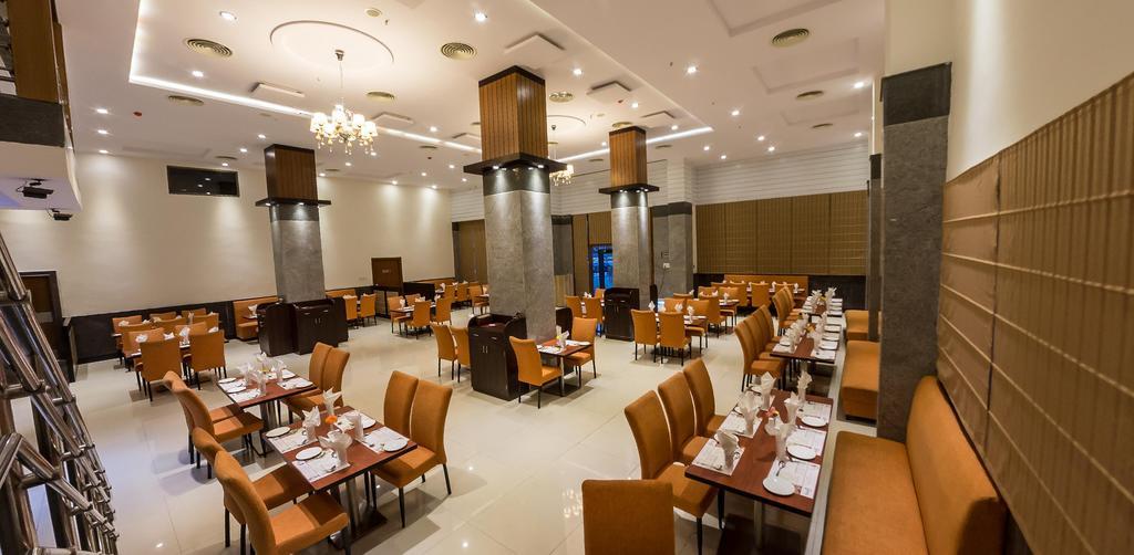 Hotel Saptagiri Hyderabad Esterno foto